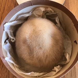 Vintage Genung’s hat with original box